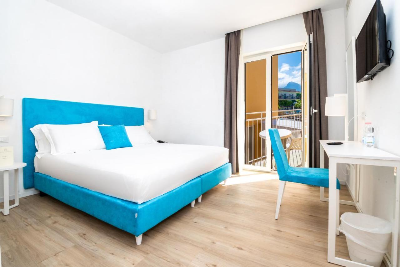 Hotel Isabella Сорренто Экстерьер фото