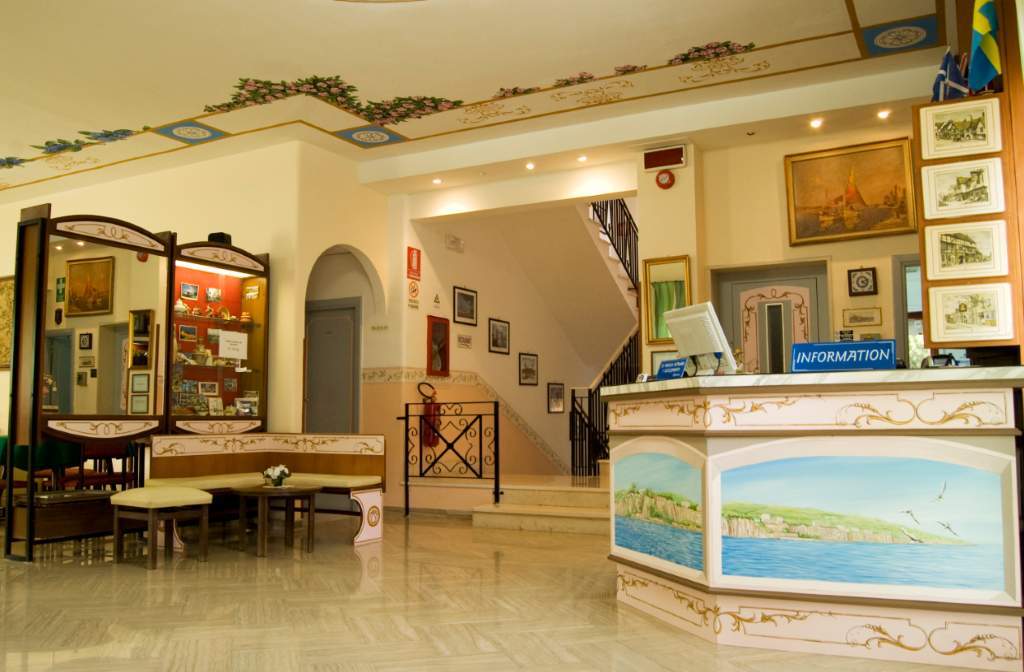 Hotel Isabella Сорренто Экстерьер фото